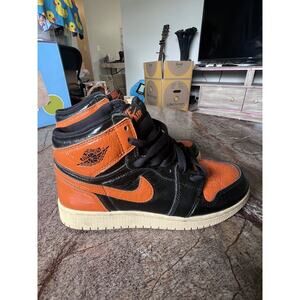 Nike Air Jordan 1 Retro High OG Shattered Backboard 3.0 GS 5.5Y Orange